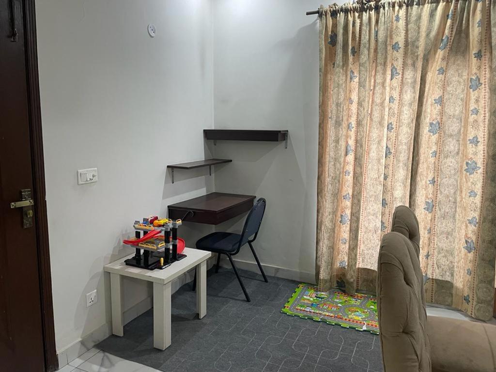 Grey Orchard Homestay - A Family Place Lahaur Zewnętrze zdjęcie